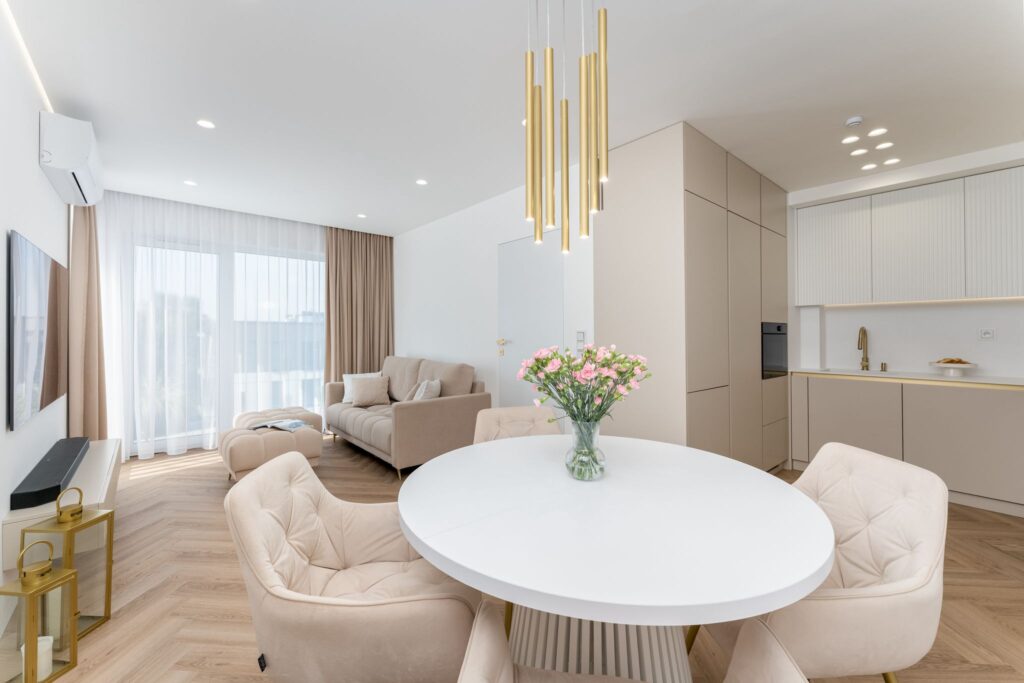zdjęcie salonu z jadalnią ekskluzywny apartament premium osiedle Verde / Wieliczka Park 3 pokojowe mieszkanie