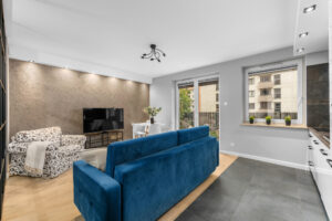 3 pokojowe mieszkanie do wynajęcia Kraków Przewóz z home office gabinet salon