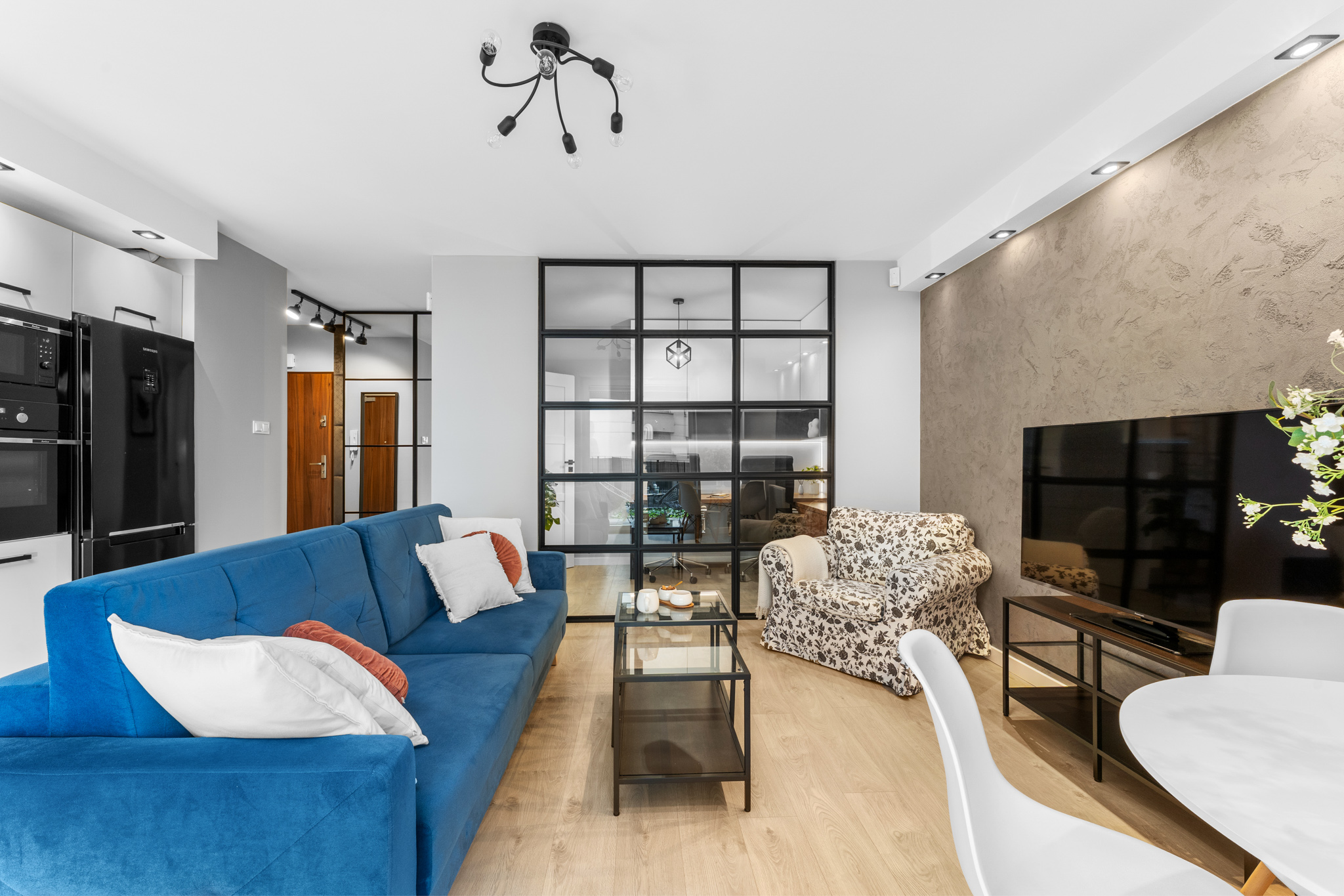 jasny salon z wyjsciem na taras mieszkanie Krakow Livio