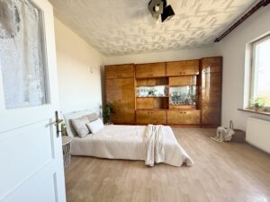 salon dom do wynajęcia najem Myślenice biuro Livio