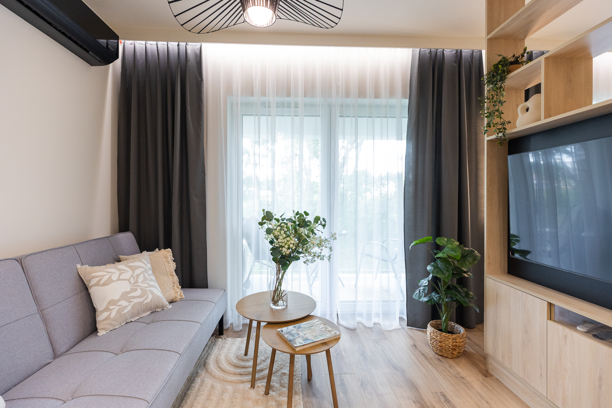 widok na salon mieszkanie do wynajęcia