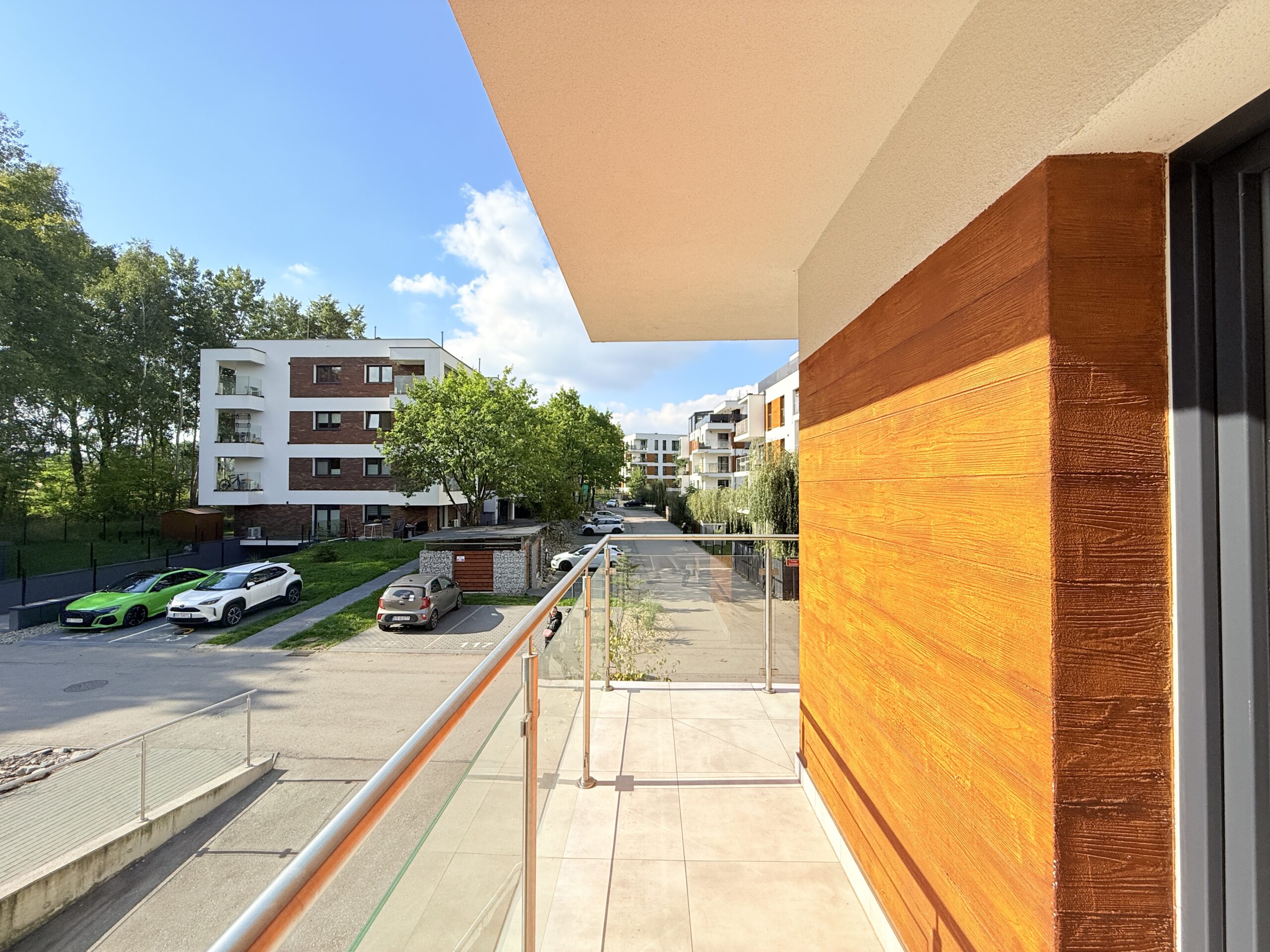 narozny-balkon-mieszkanie-wieliczka-park-poludniowy-zachod