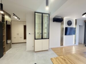 przedpokoj z szafami mieszkanie Wieliczka Park funkcjonalny uklad Livio